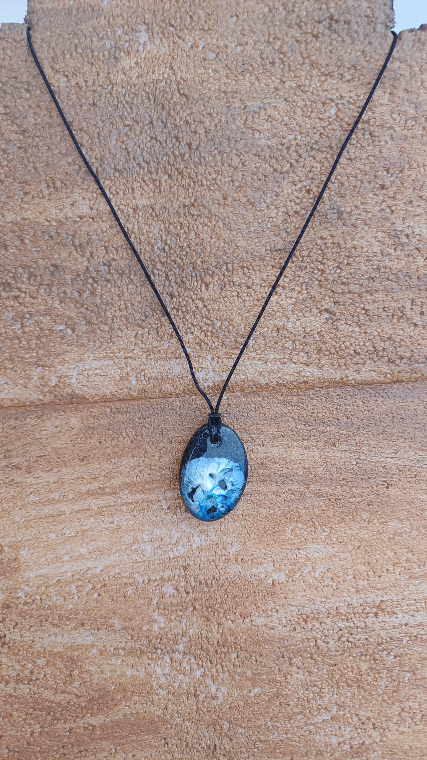 Painted stones  P. 27