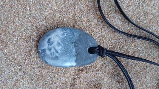 Painted stones  P.37